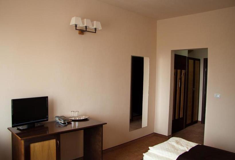 Hotel Hanul De La Rascruce