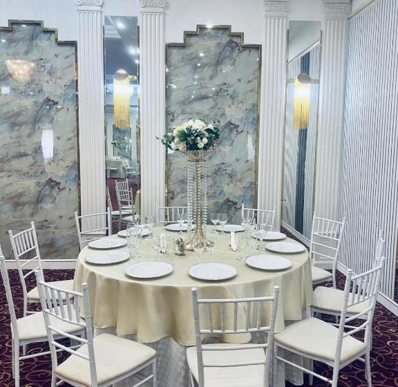 Отель Hostel Orhideea