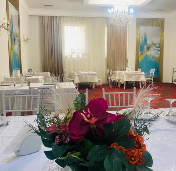 Отель Hostel Orhideea