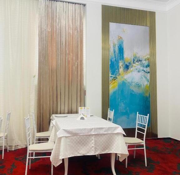 Отель Hostel Orhideea