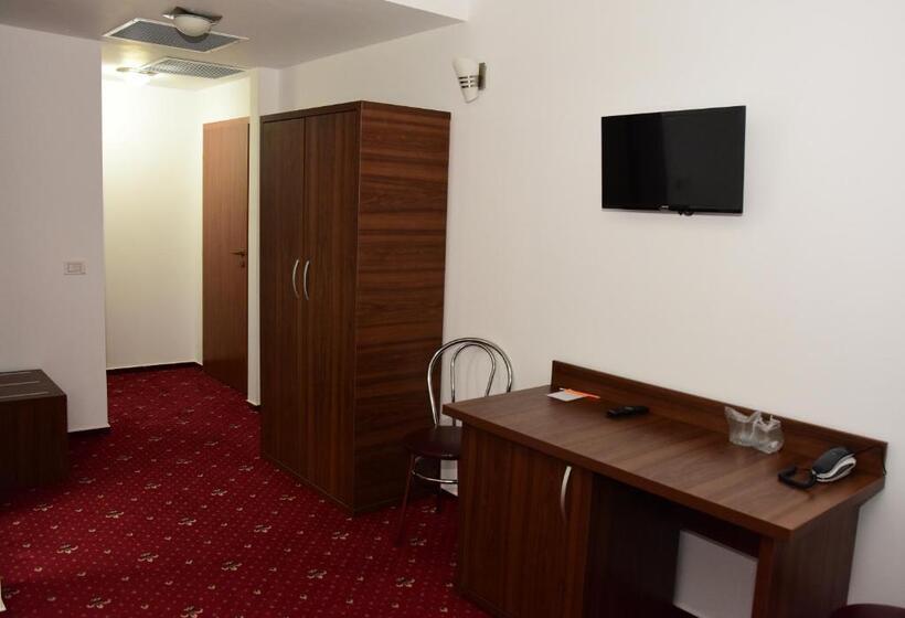 Отель Hostel Orhideea