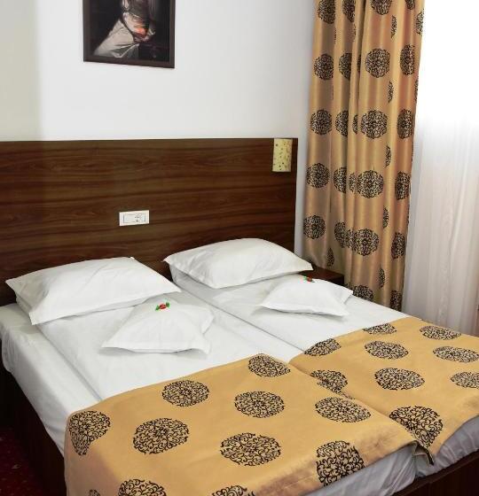 Отель Hostel Orhideea