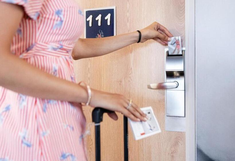 Отель Ibis Budget Perpignan Nord Rivesaltes