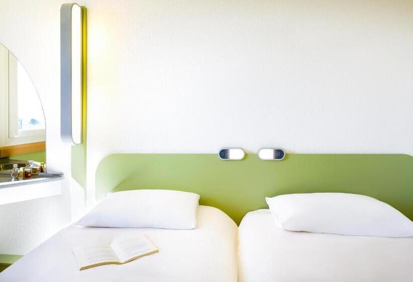 Отель Ibis Budget Perpignan Nord Rivesaltes