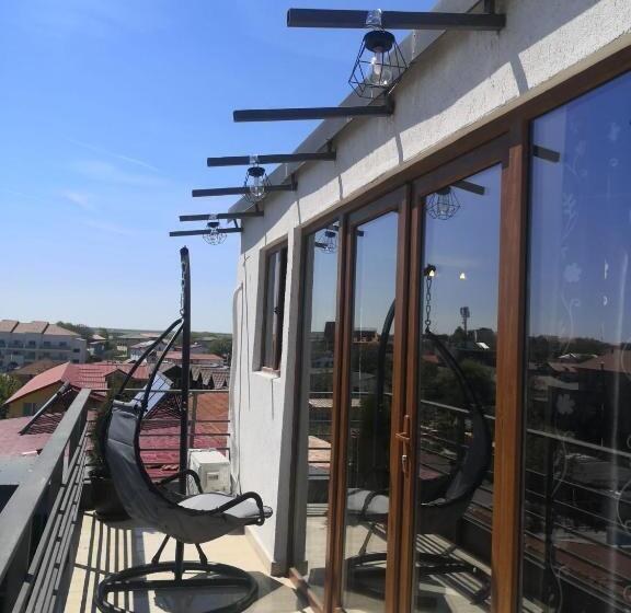 בית מלון כפרי La John