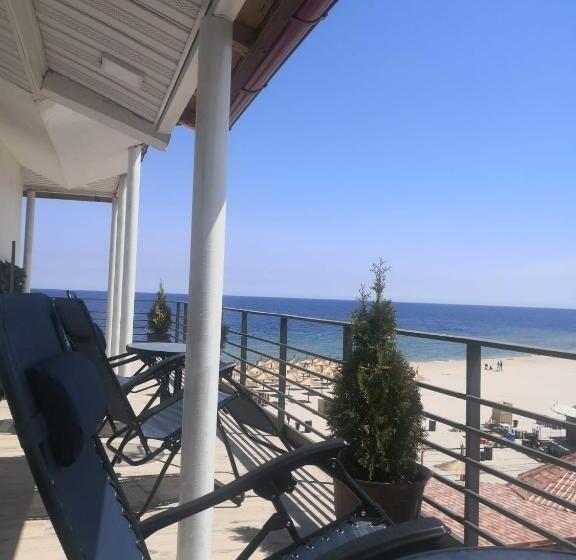 בית מלון כפרי La John