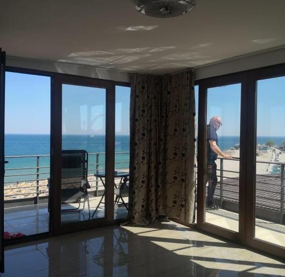 בית מלון כפרי La John