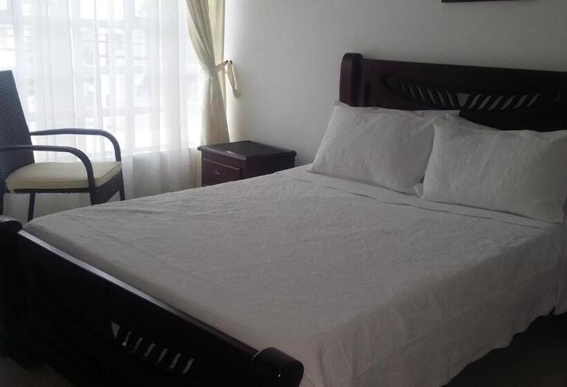 בית מלון כפרי La Vieja Sara