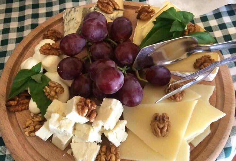 هتل Les Jardins Carol