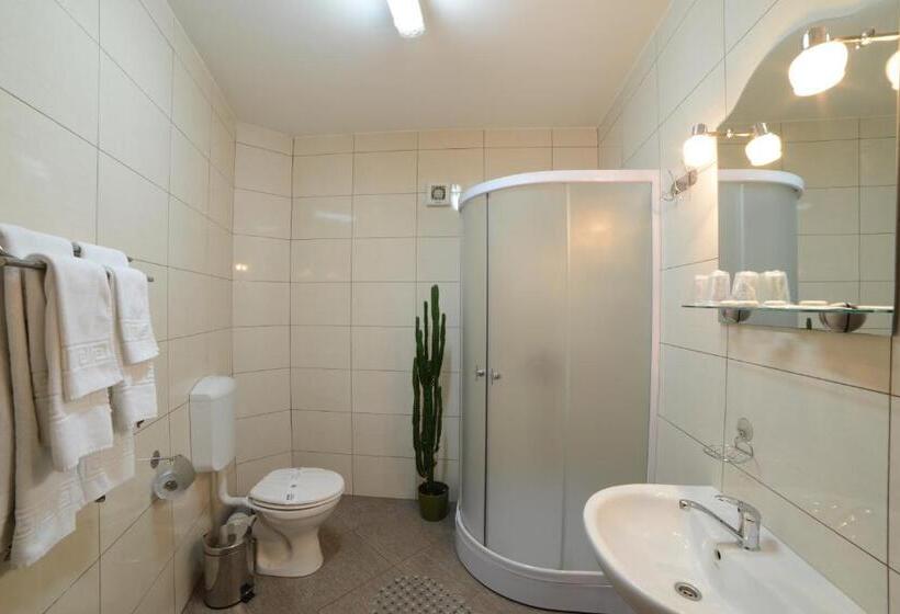 Отель Lucy Star