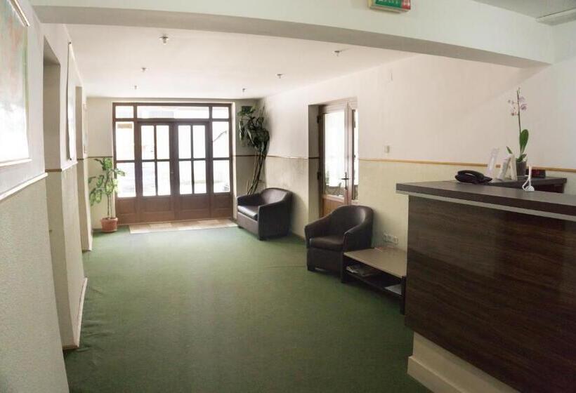 בית מלון כפרי Merkur