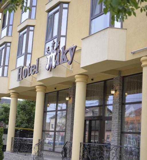 Отель Miky