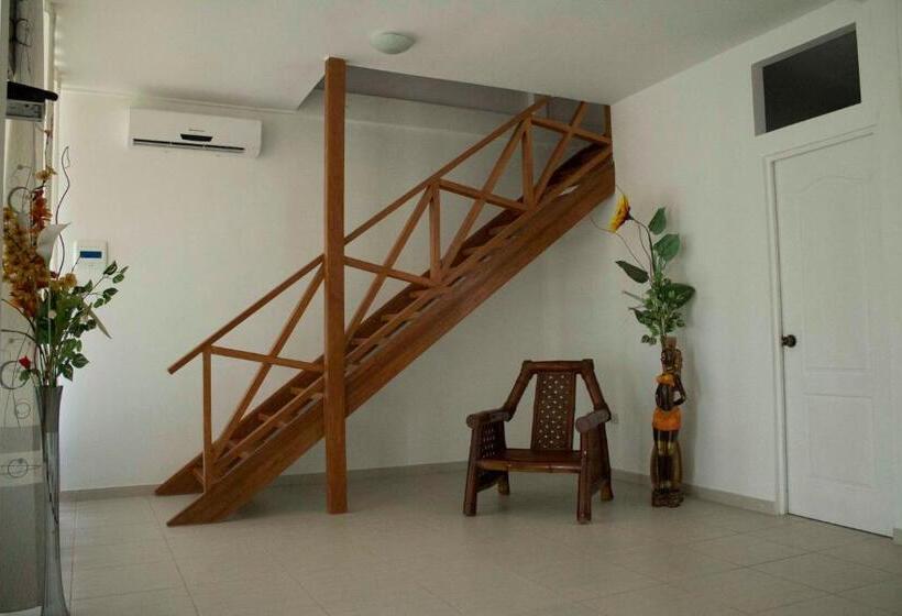 هتل Nauti K Beach