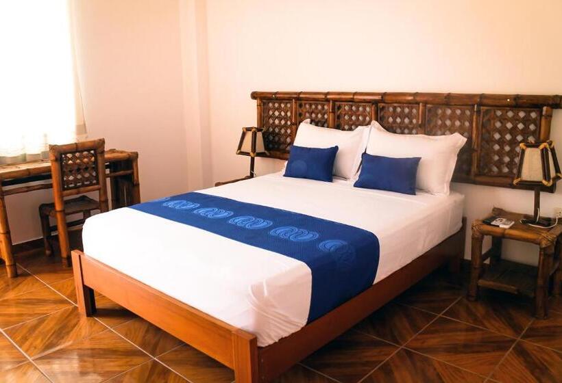 هتل Nauti K Beach