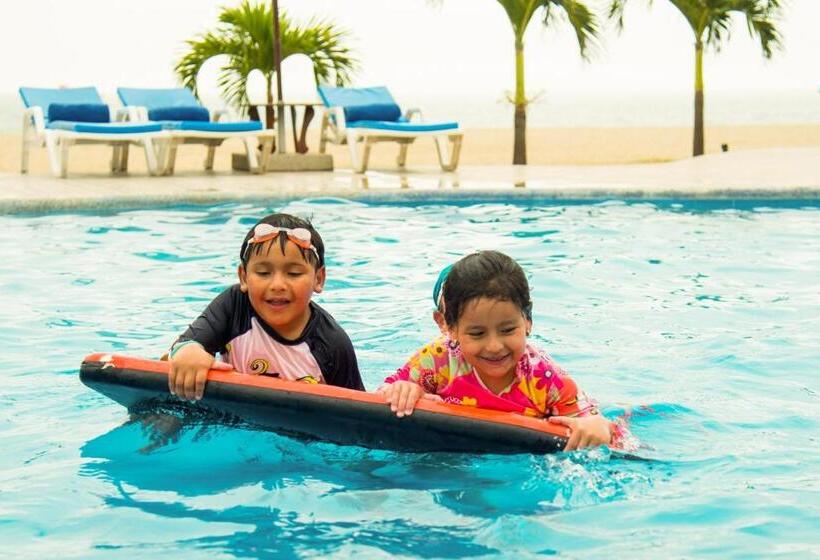 هتل Nauti K Beach