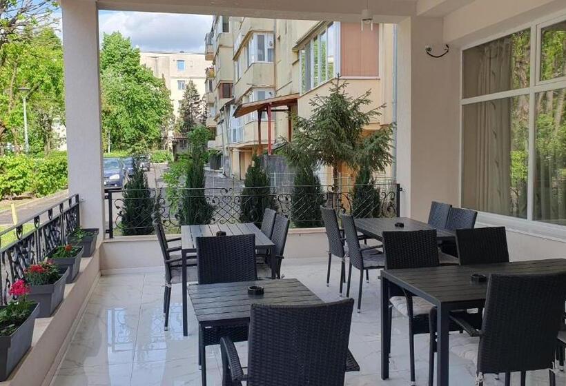 בית מלון כפרי New