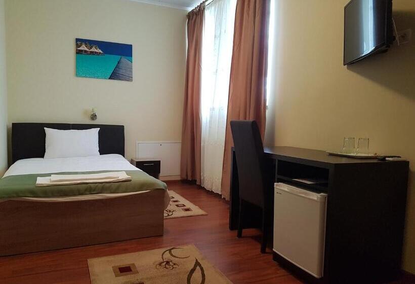 בית מלון כפרי New