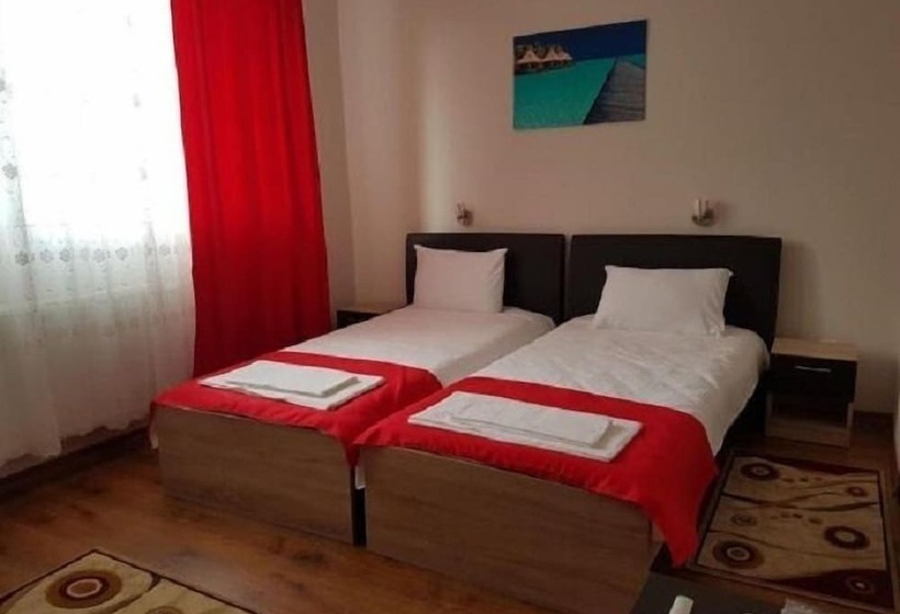 בית מלון כפרי New