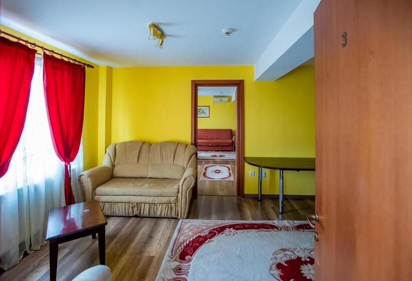 酒店 Noroc Si Fericire