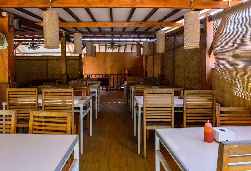 فندق Reddoorz At Ocean 2 Gili Trawangan