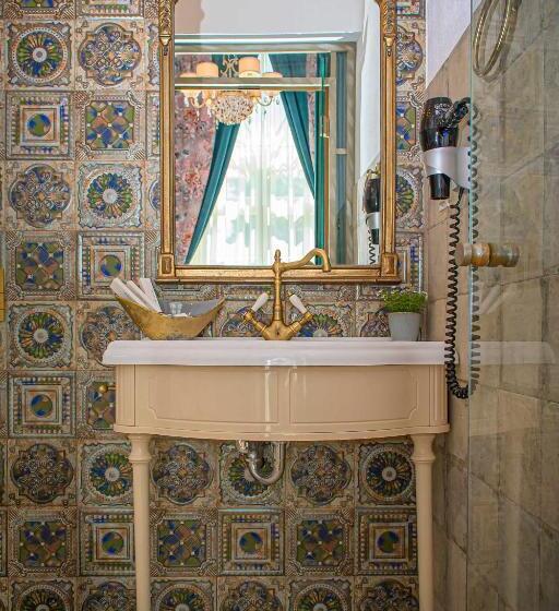 ホテル Palatul Brukenthal Avrig