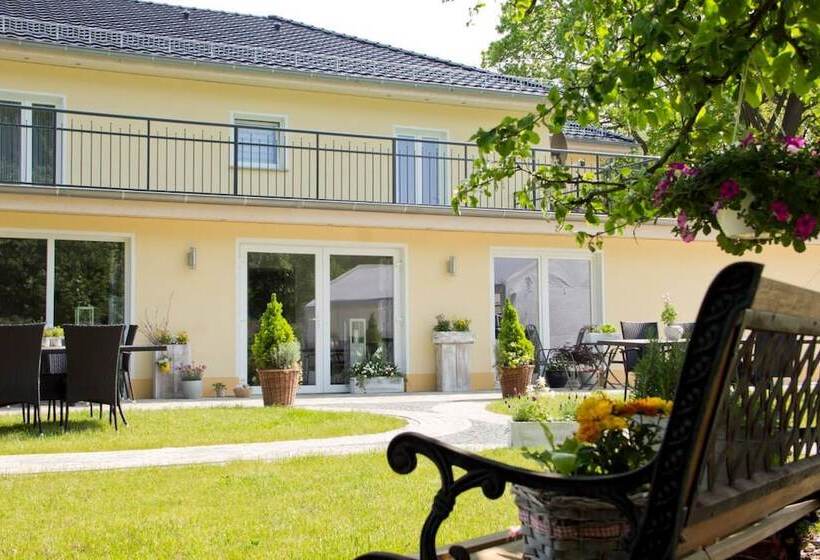 Отель Pension Casamia