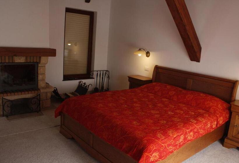 בית מלון כפרי Pensiunea Casa Nostalgia