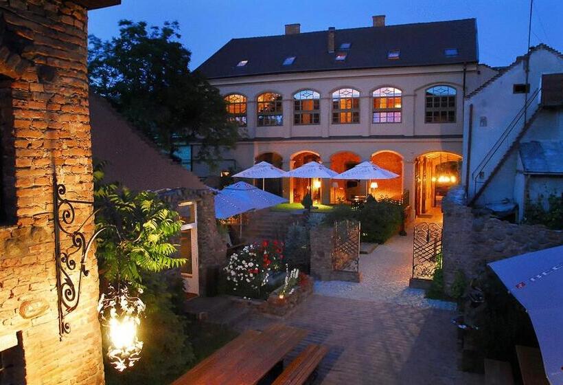 فندق Poesis Satu Mare