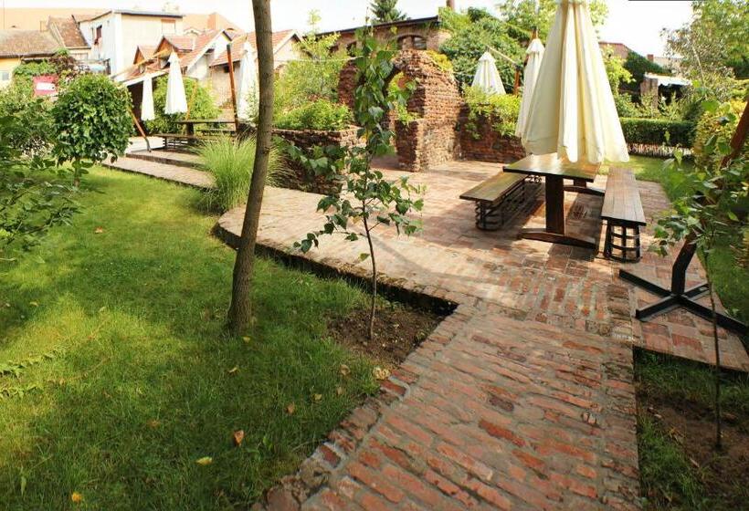 فندق Poesis Satu Mare