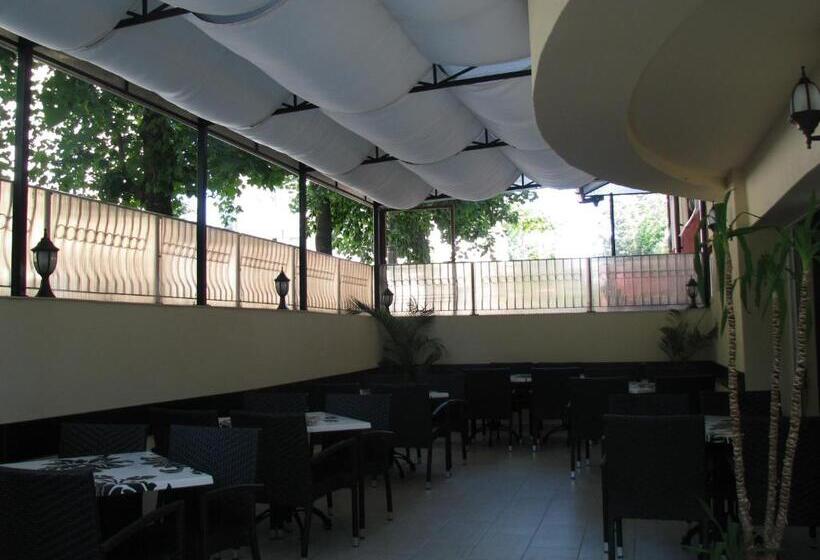 בית מלון כפרי Regal