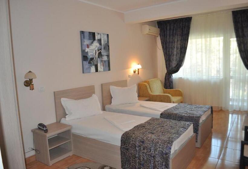 בית מלון כפרי Regal