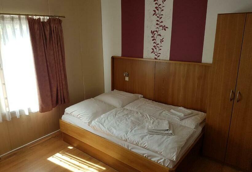 ホテル Restaurant Sophienaue