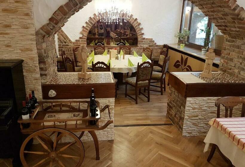 ホテル Restaurant Sophienaue