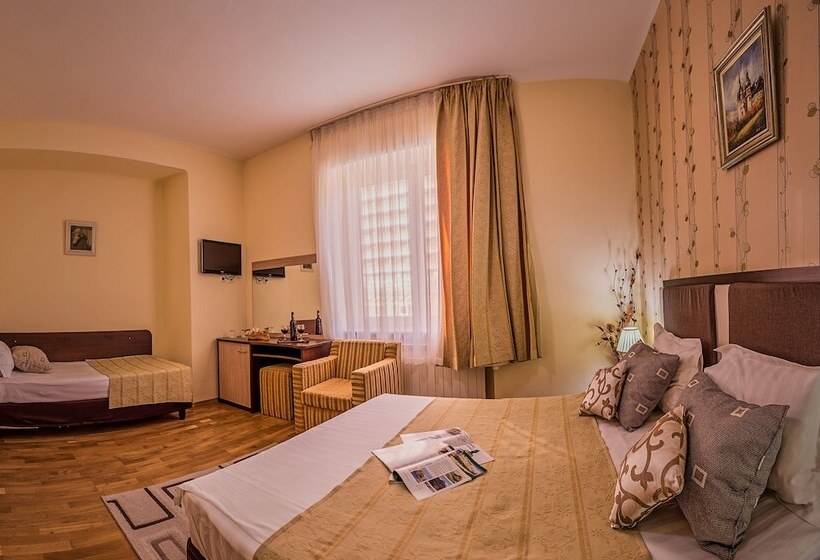 ホテル Rina Cerbul