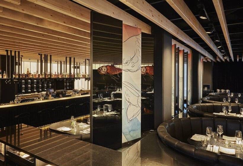 هتل Roomers Munich, Autograph Collection