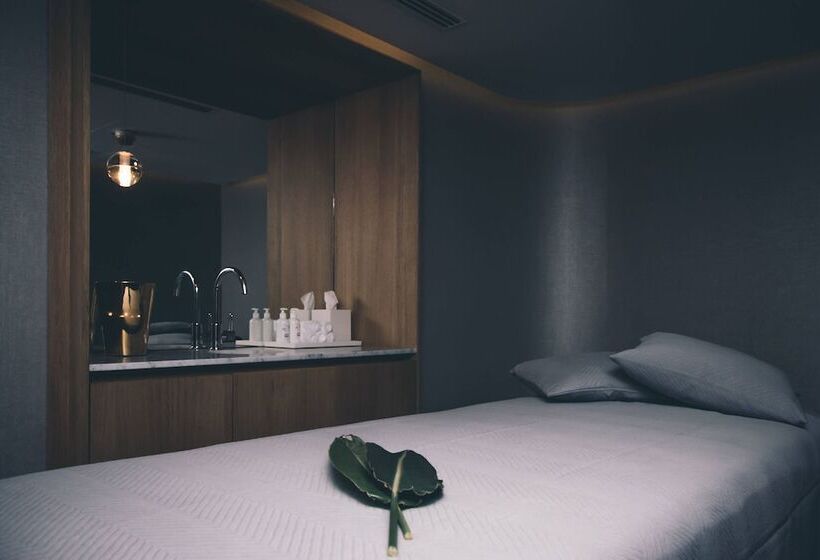 هتل Roomers Munich, Autograph Collection