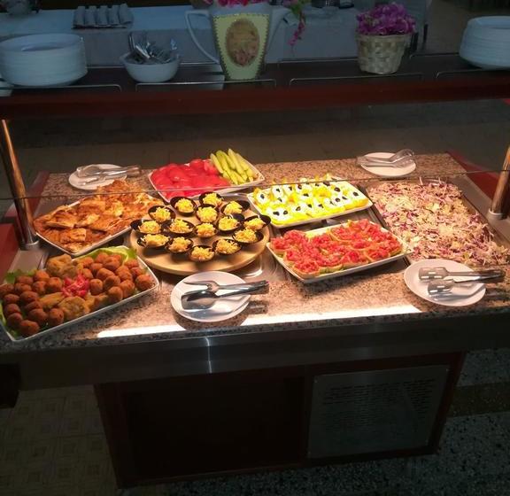 Отель Semiramis