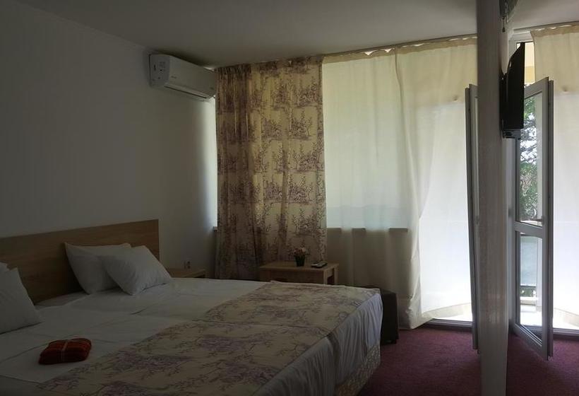 Отель Semiramis