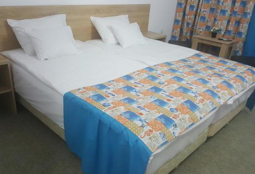 Отель Semiramis