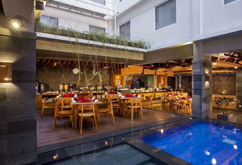 酒店 Swissbelexpress Kuta Legian