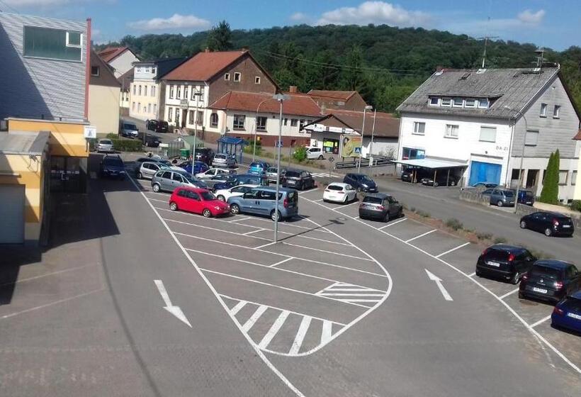 Отель Triebener Hof