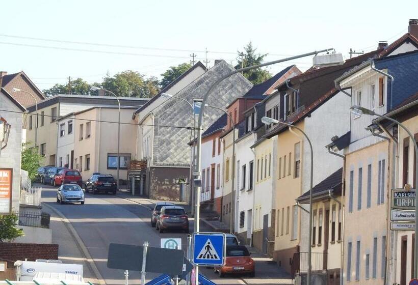 Отель Triebener Hof