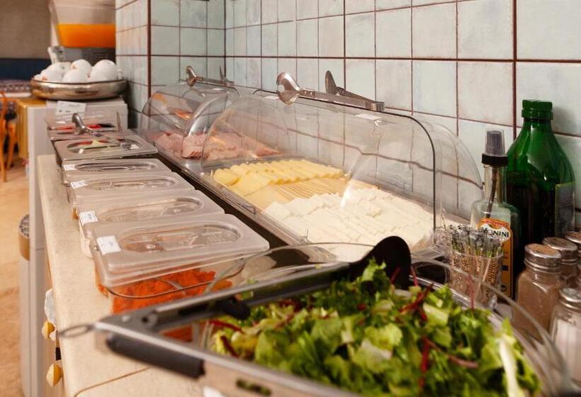 בית מלון כפרי Victoria