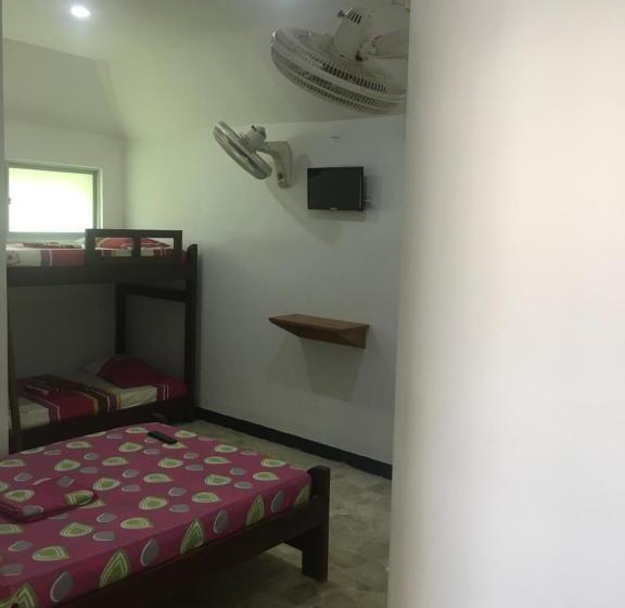 هتل Villa Del Mar Coveñas