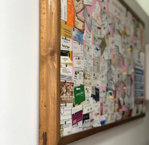 모텔 Pensiunea Old Sheriff