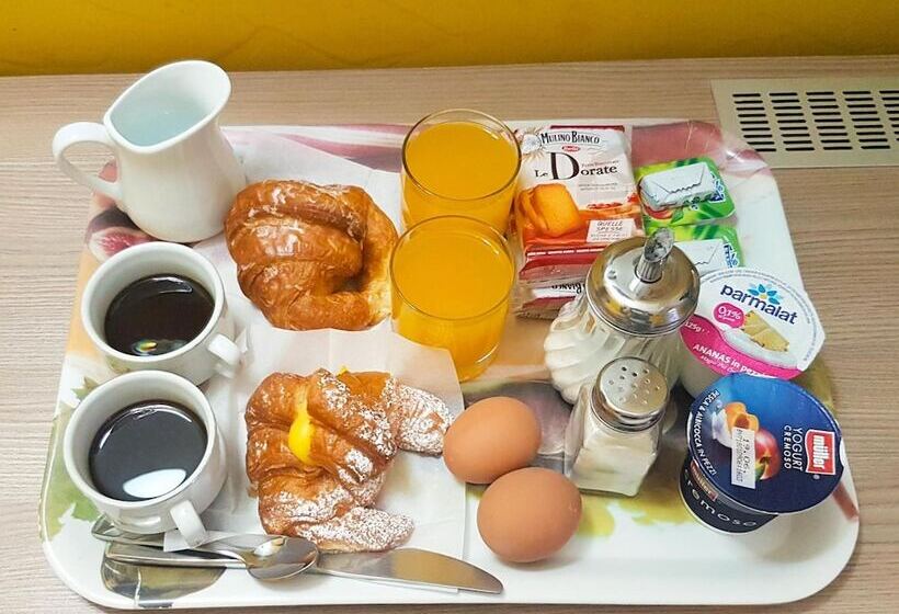 پانسیون Downtown Accommodation