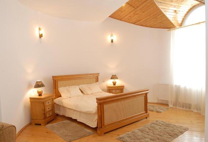 منتجع Vila Carpathia