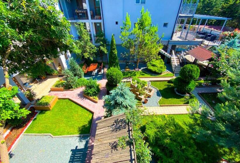 استراحتگاه Vila Casa Leul