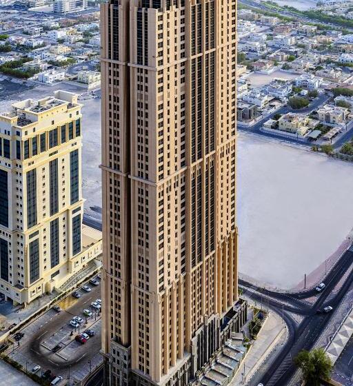 Voco Doha West Bay Suites, An Ihg