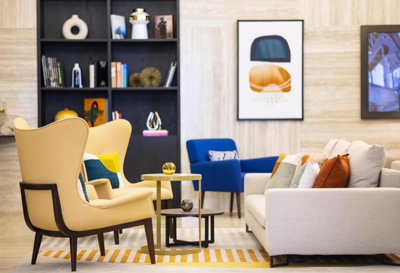 Voco Doha West Bay Suites, An Ihg